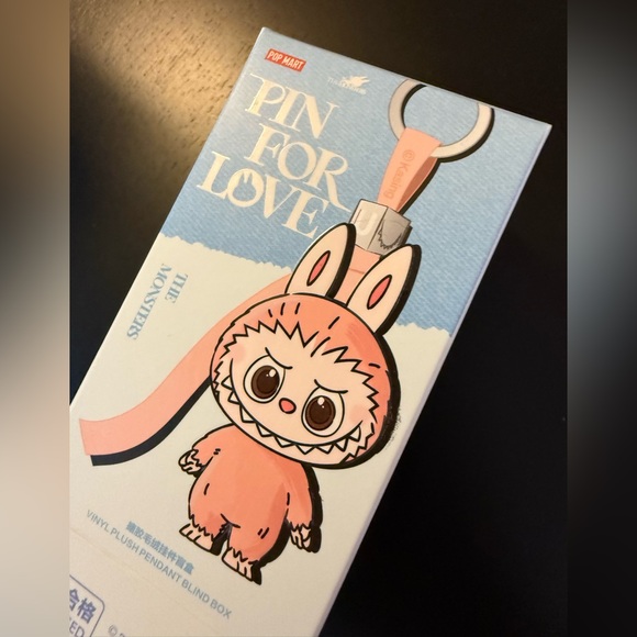 100% Authentic Pin for Love Labubu Ampersand & New Pop Mart - Picture 2 of 4